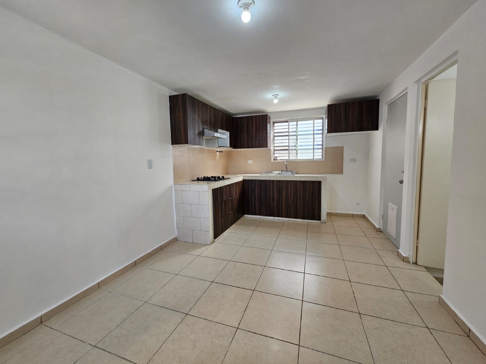 Casa en venta en Col. Santa María, García — foto 2