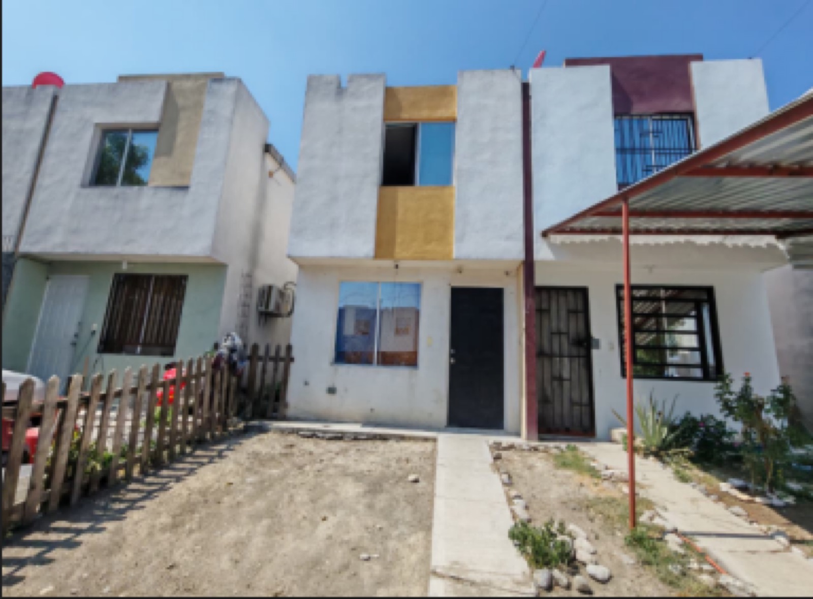 Casa en Fraccionamiento Valle del Roble, Cadereyta Jiménez